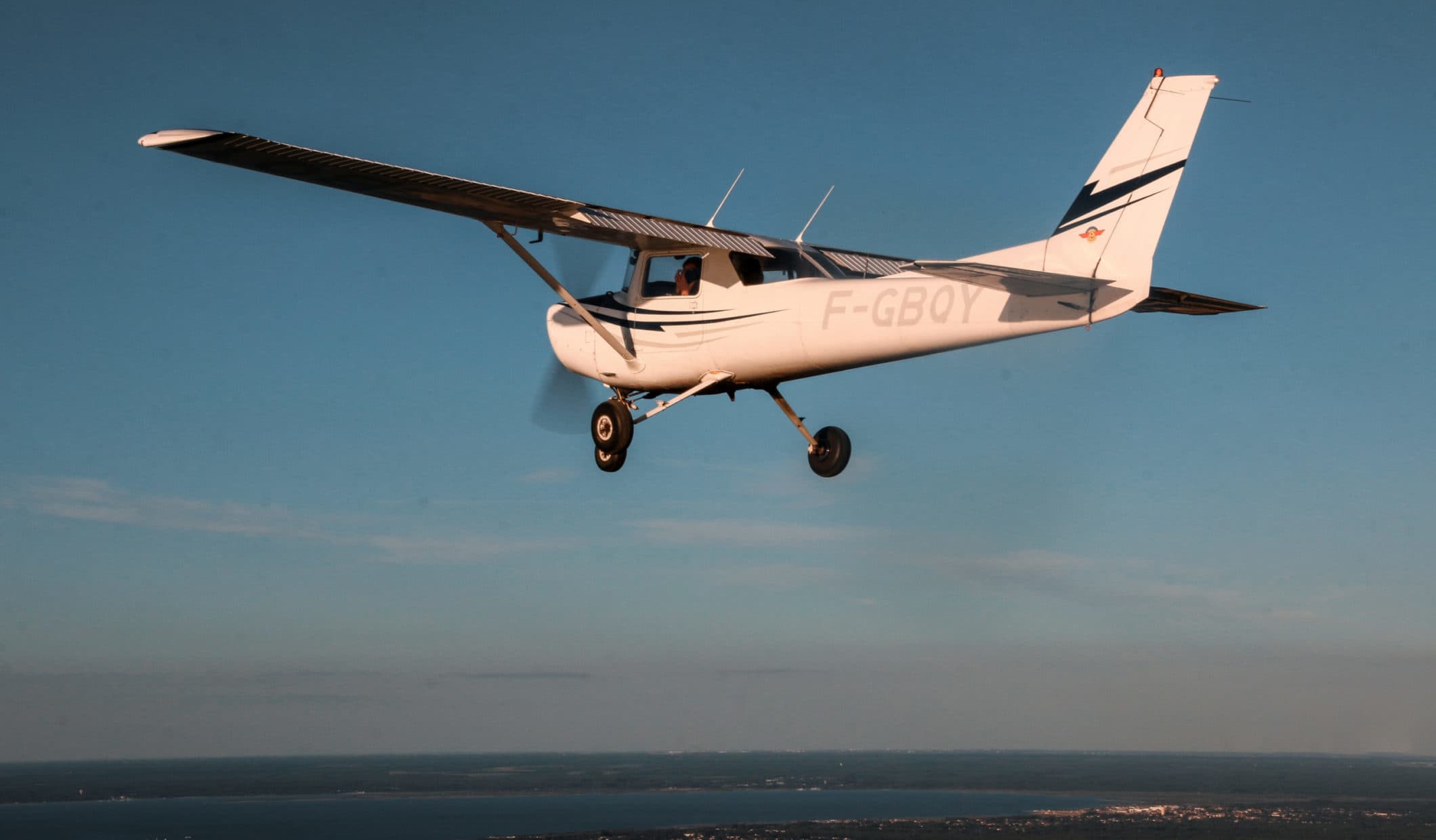 Cessna 152 F-GBQY en vol